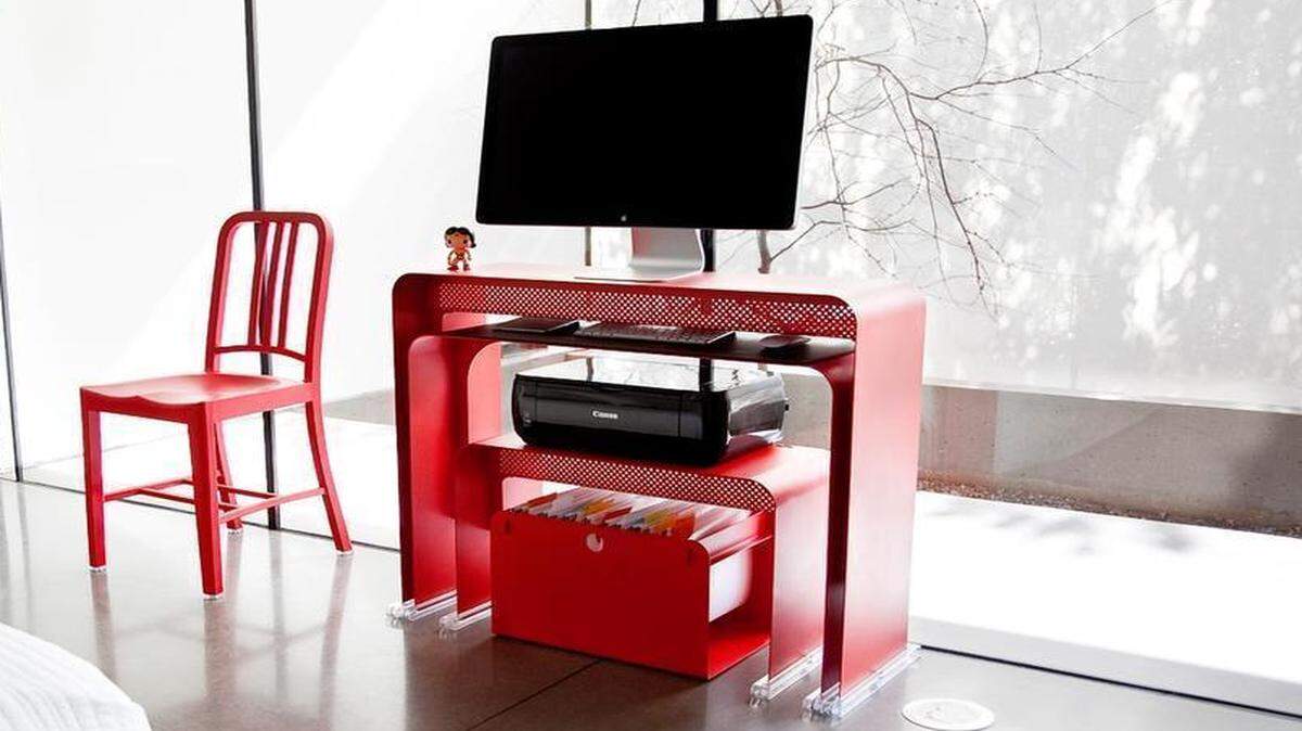 
OneLess Office furniture is made of 12-gauge steel. 
