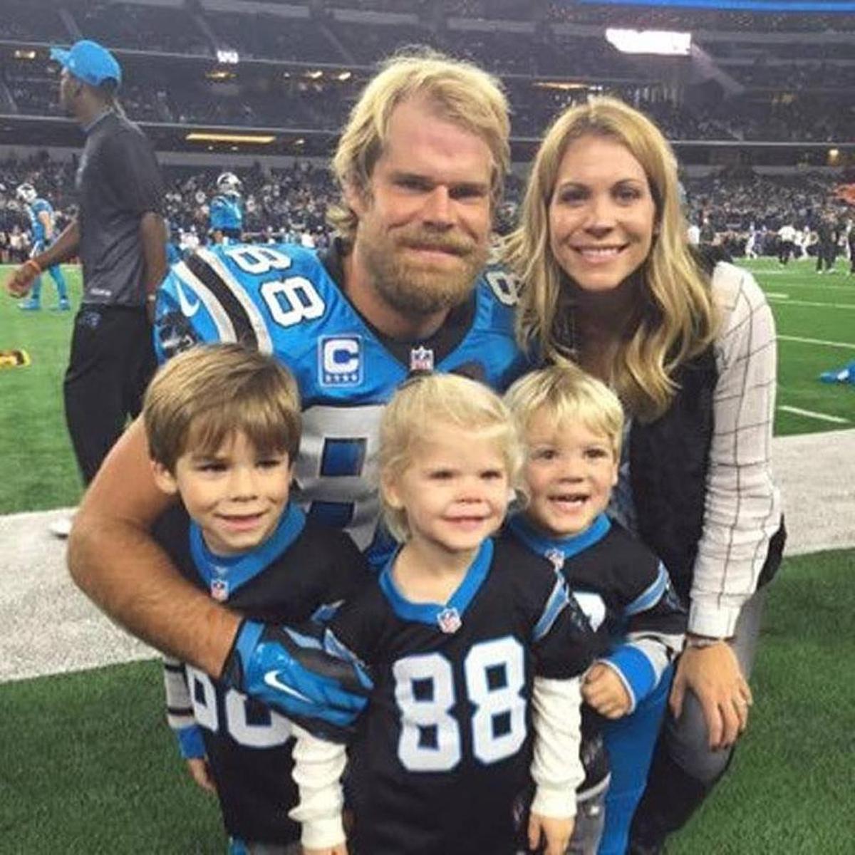 Greg Olsen is surrounded before a Panthers game by his wife, Kara, and, from left, their three children (from left) Tate, Talbot and TJ.