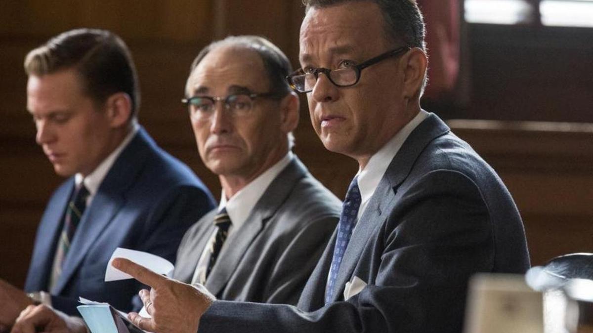 Mark Rylance (center), with Billy Magnusson (left) and Tom Hanks (right), in a scene from the film, ‘Bridge of Spies.’
