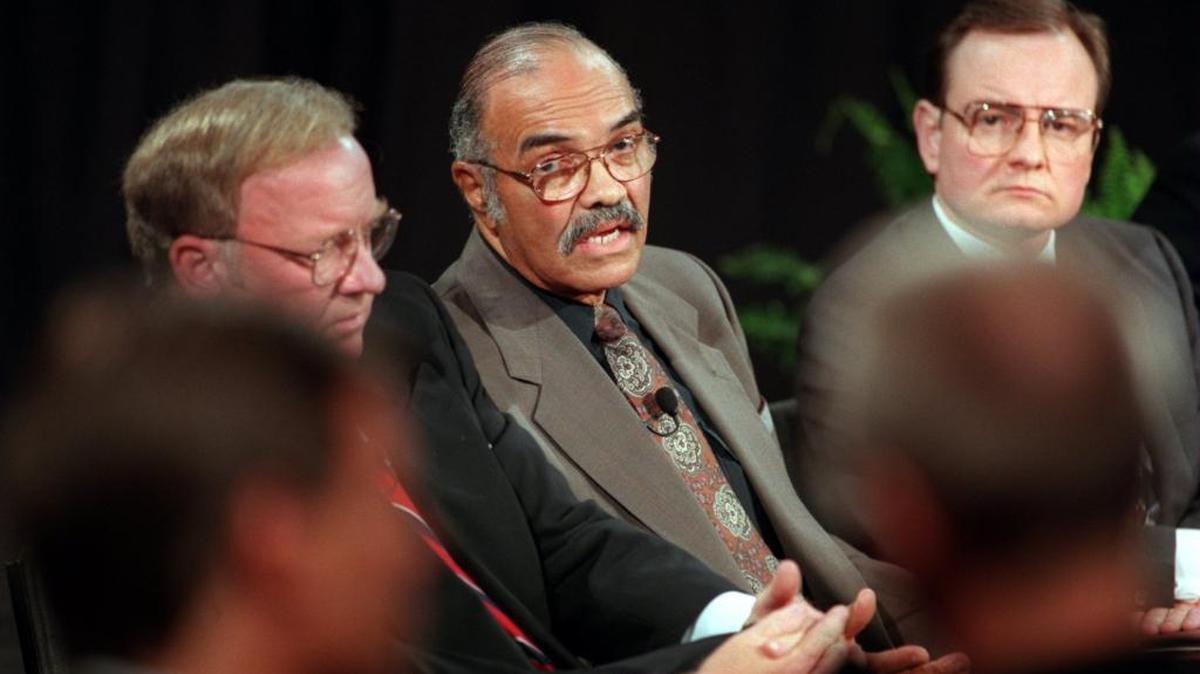 Hoyle Martin, a Charlotte City Council member and Mecklenburg County commissioner in the 1990s, has died at age 93.