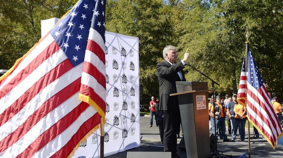 Franklin Graham, here speaking in Charlotte last year, will hold prayer rallies at all 50 state capitals in 2016. His theme: “Pray. Vote, Engage.”