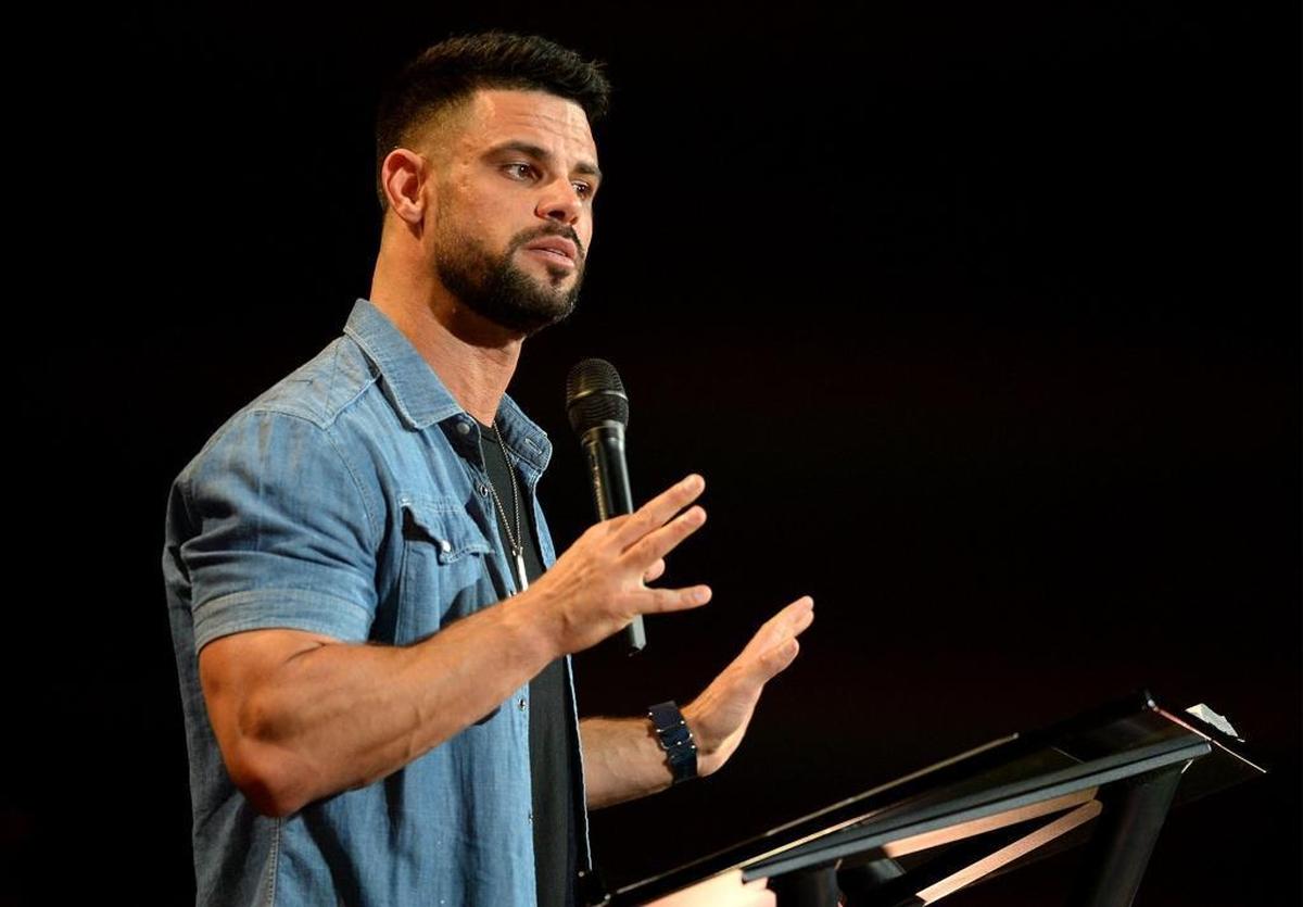 Elevation Pastor Steven Furtick ministers to the audience during the national Outcry Tour 2017 concert at Bojangles’ Coliseum on Wednesday, May 3, 2017.
