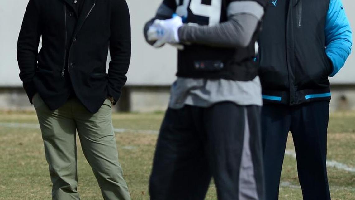 Elevation Church pastor Steven Furtick watches as Carolina Panthers wide receiver Steve Smith (89) lines up for a drill during practice on Thursday, January 9, 2013. The Carolina Panthers’ Steven Drummond looks on at right.