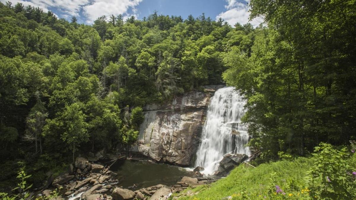 Take a 3-mile round-trip hike to Rainbow Falls.
