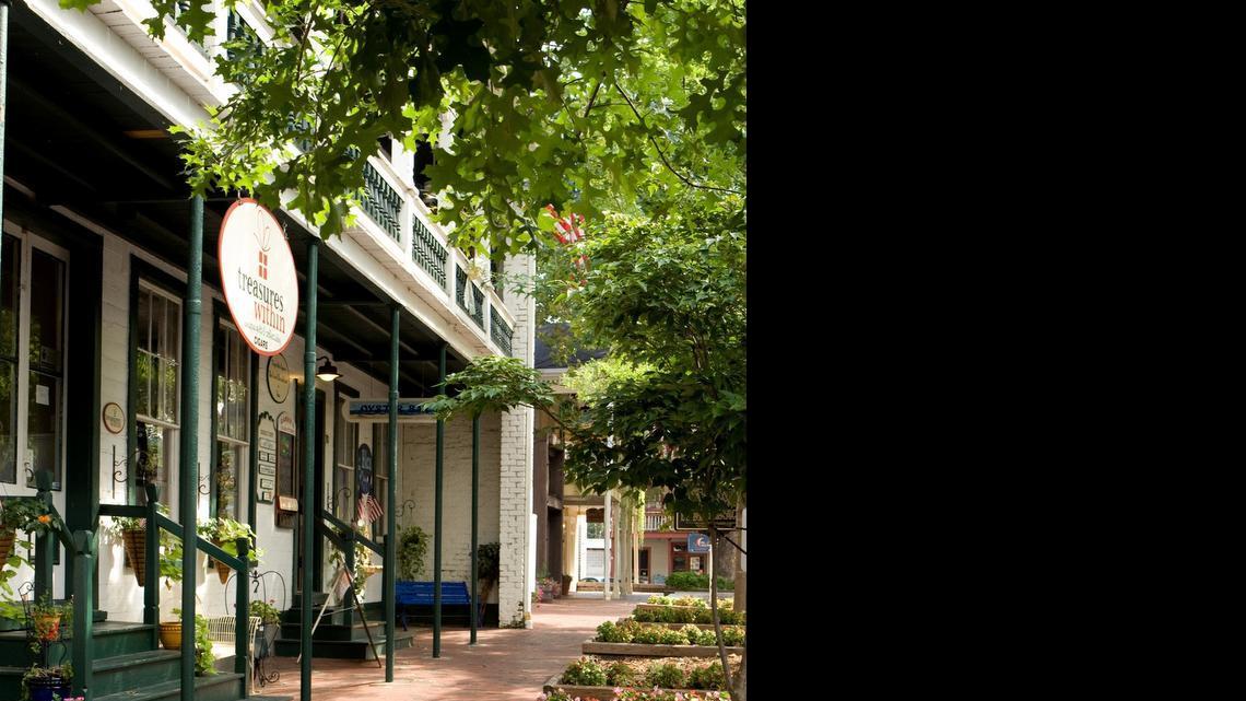 
Shopping is a favored pastime in downtown Dahlonega, off the public square and in the Carriage House Shoppes.
