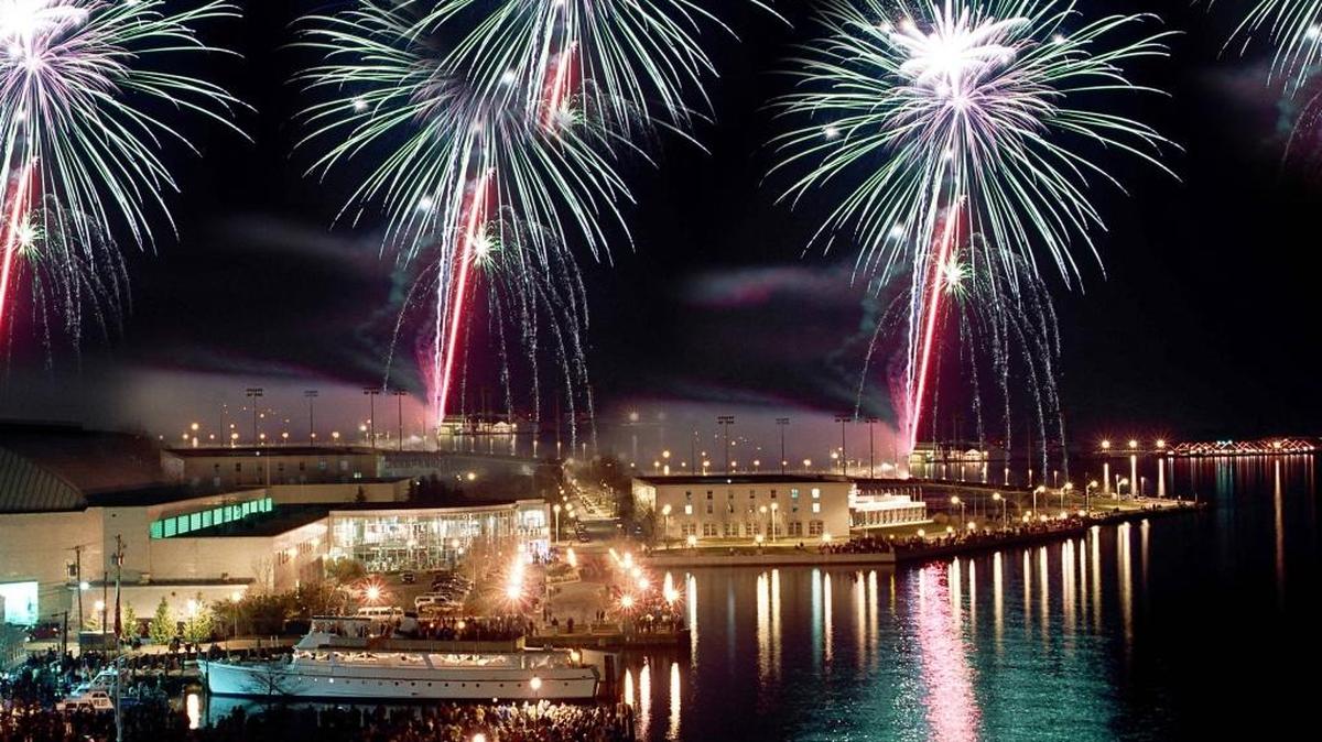 Festivities in Annapolis, Md., include two sets of fireworks over the Annapolis harbor, plus entertainment inside a heated tent.
