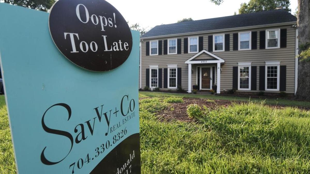 Peter and Jillian Babb received multiple letters from buyers when they put their south Charlotte home on the market last month. With Charlotte's housing market facing an ongoing shortage of listings, some buyers are resurrecting an old tactic: writing personal letters to sellers. Wednesday, August 3, 2016.