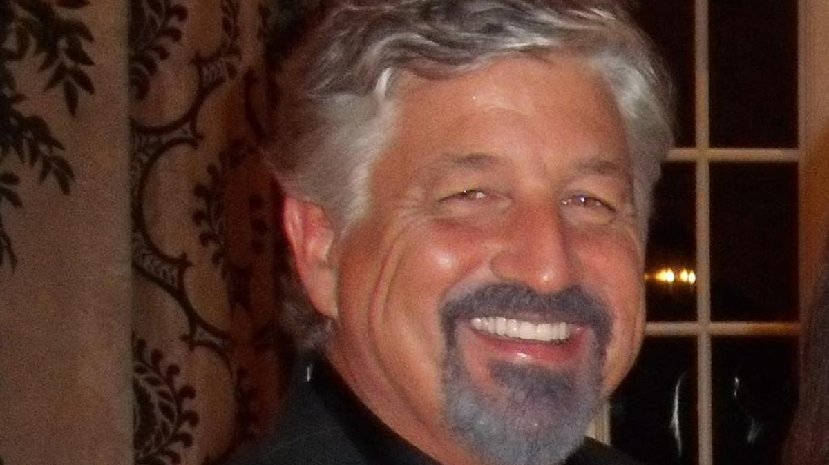 Investors in a fund run by the late Rick Siskey that the FBI has alleged was a Ponzi scheme have filed a petition seeking to push the fund into Chapter 7 bankruptcy.