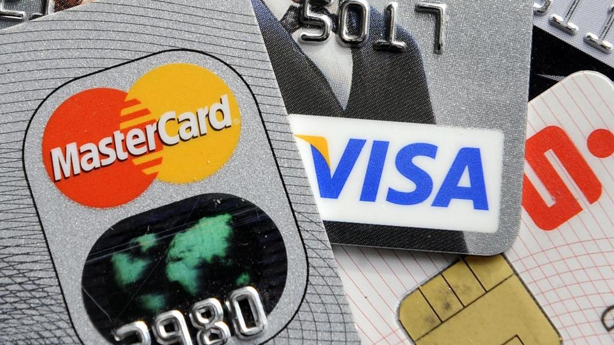 Experts say now is the best time to be on the hunt for a new credit card, due to travel and cash-back perks being offered.
