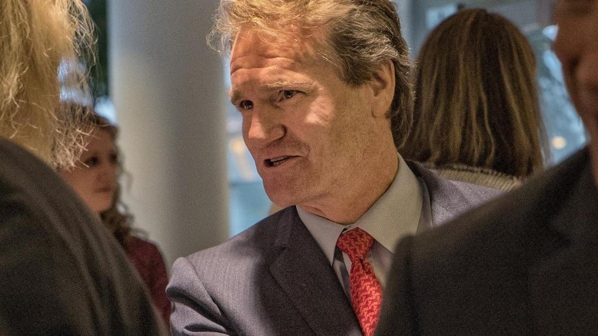
Brian Moynihan, president and chief executive officer of Bank of America, speaks to attendees at an arts event in uptown Charlotte on Tuesday. On Wednesday night, Moynihan spoke at Christ Church Charlotte as part of a speaker series focused on bringing a sense of meaning and purpose to everyday life. 
