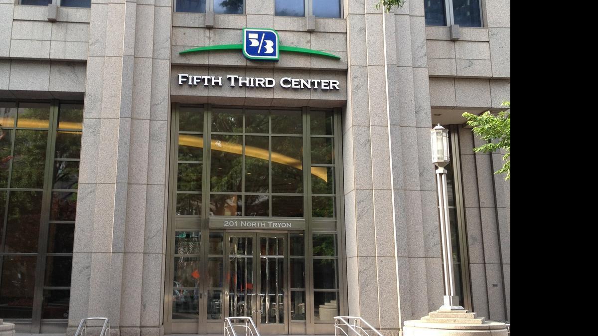 
The Fifth Third Bank Center at 201 N. Tryon St. in Charlotte. On Monday, the Cincinnati-based lender announced plans to sell or consolidate about 8 percent of its 1,303 U.S. branches, but the company declined to disclose whether Charlotte will be impacted.
