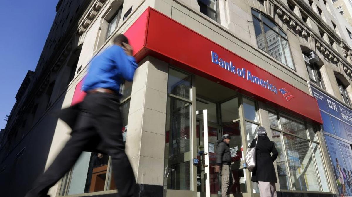 Bank of America is closing three local branches as Charlotte’s biggest banks reevaluate their branch networks. But how often do customers visit?