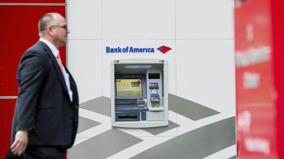 Sixteen of the world’s largest banks including Bank of America and JPMorgan Chase must face antitrust lawsuits accusing them of hurting investors who bought securities tied to Libor by rigging an interest-rate benchmark, a ruling that an appeals court warned could devastate them.