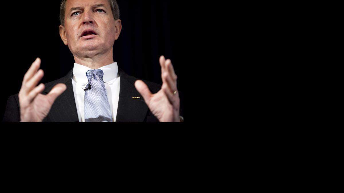 
Kelly King, CEO of BB&T, saw his compensation for his work in 2014 fall 8.2 percent from the year before to $7.2 million. Other top executives with the Winston-Salem-based lender also saw their pay drop.
