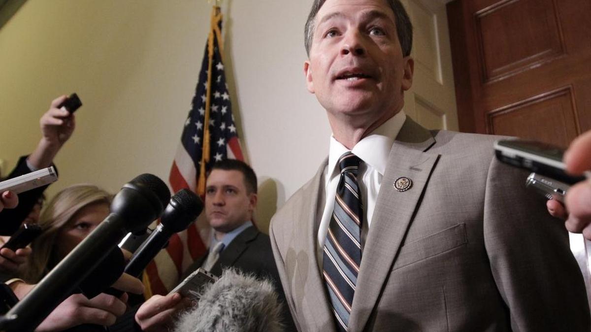 Rep. Jeb Hensarling, R-Texas, on Tuesday unveiled a plan that would dismantle portions of the Dodd-Frank financial regulatory overhaul. The move is in response to ‘growth-strangling regulation’ banks are coping with, he said.