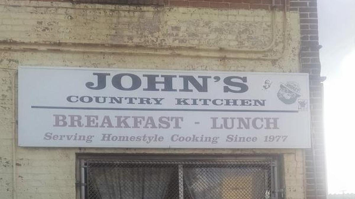 
John’s Country Kitchen will close Saturday, May 30, 2015, after 38 years at the corner of Thomas Street and Central Avenue in Plaza Midwood.

