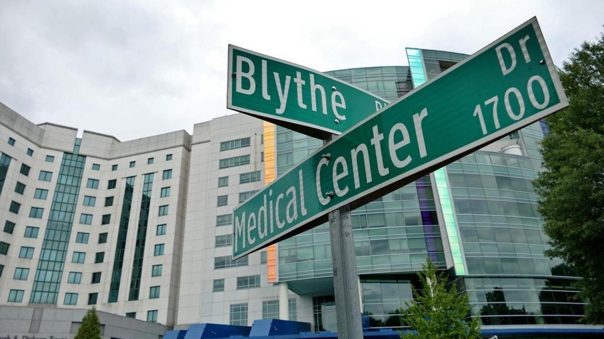 Carolinas Medical Center in Dilworth is one of two Carolinas HealthCare System facilities that overbilled Medicare in 2014 and 2015, according to a federal report this month.