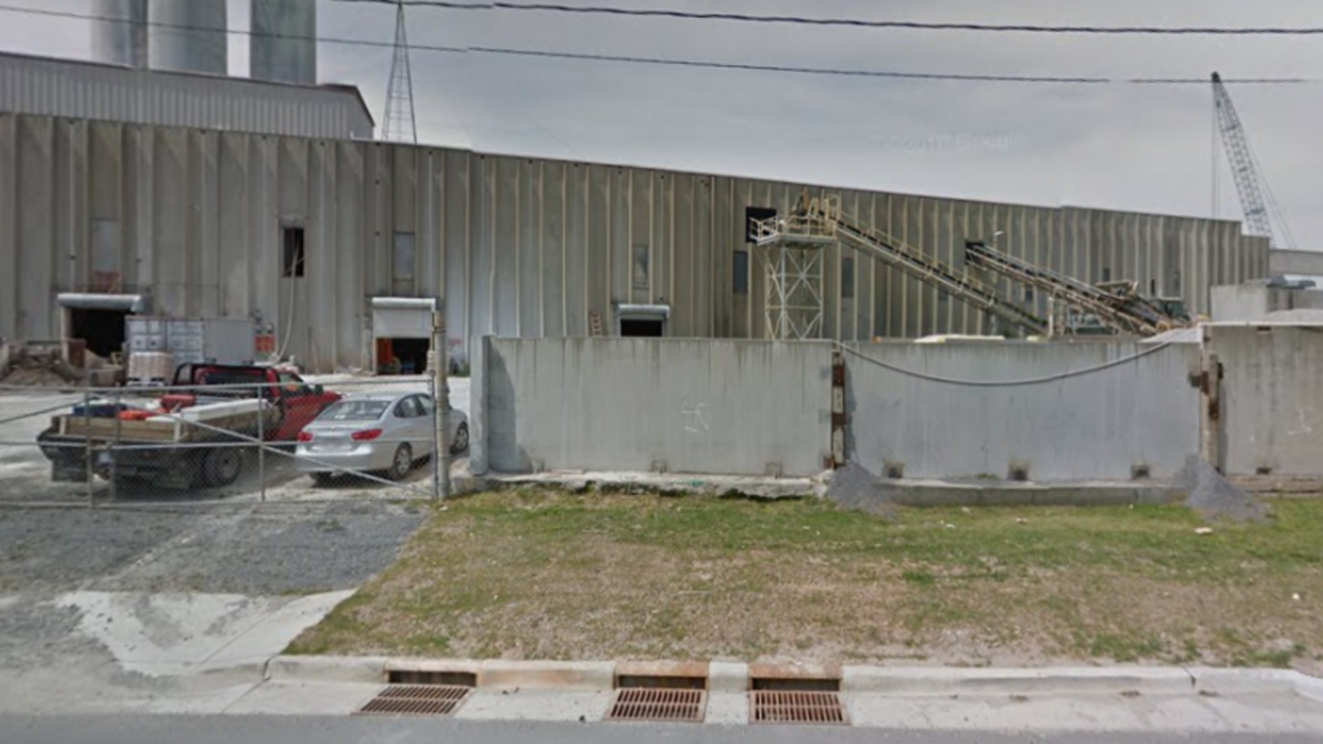 Concrete maker Metromont is closing its Charlotte facility at 4101 Greensboro Street.