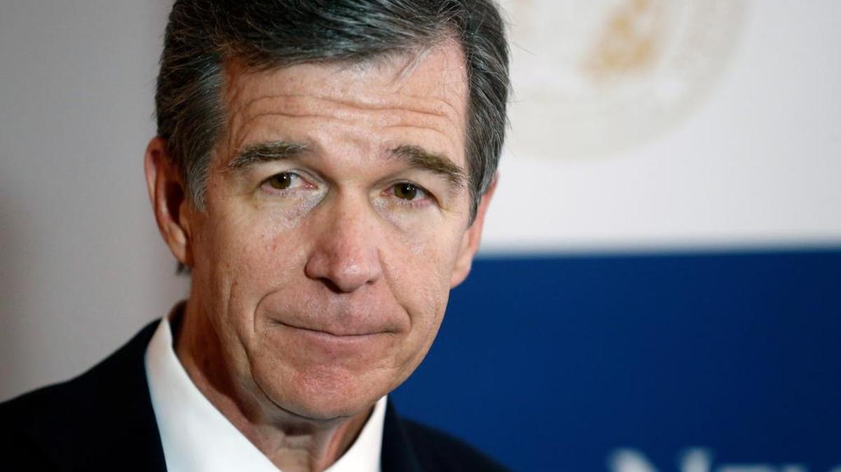 Gov. Roy Cooper is asking the Trump Administration to give the public one extra week to sign up for health insurance under the Affordable Care Act.