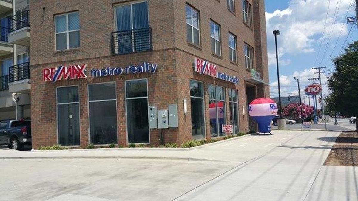 Re/Max Metro Realty’s new office at 1425 Central Ave.