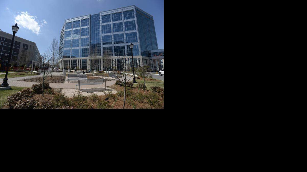 
The Gragg Building in Ballantyne Corporate Park houses some of the employees who work in MetLife’s Charlotte hub. The insurance company said it has reached its goal of creating more than 1,300 jobs in the hub, which serves as headquarters for the company’s U.S. retail operations.
