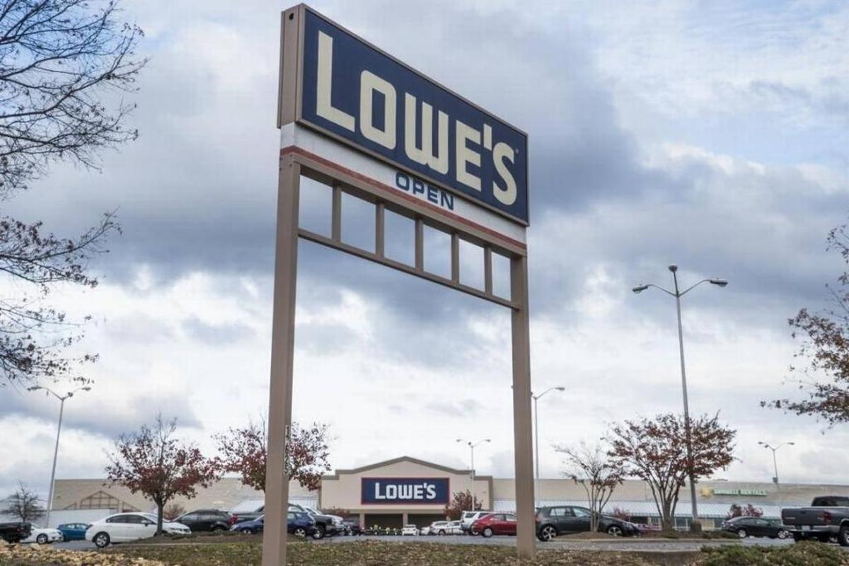 Mooresville, N.C.-based Lowe’s home improvement store announced Nov. 20 during its third-quarter earnings report it will close 34 stores in Canada, but CEO Marvin Ellison said no U.S. stores are closing and are all “doing well.”