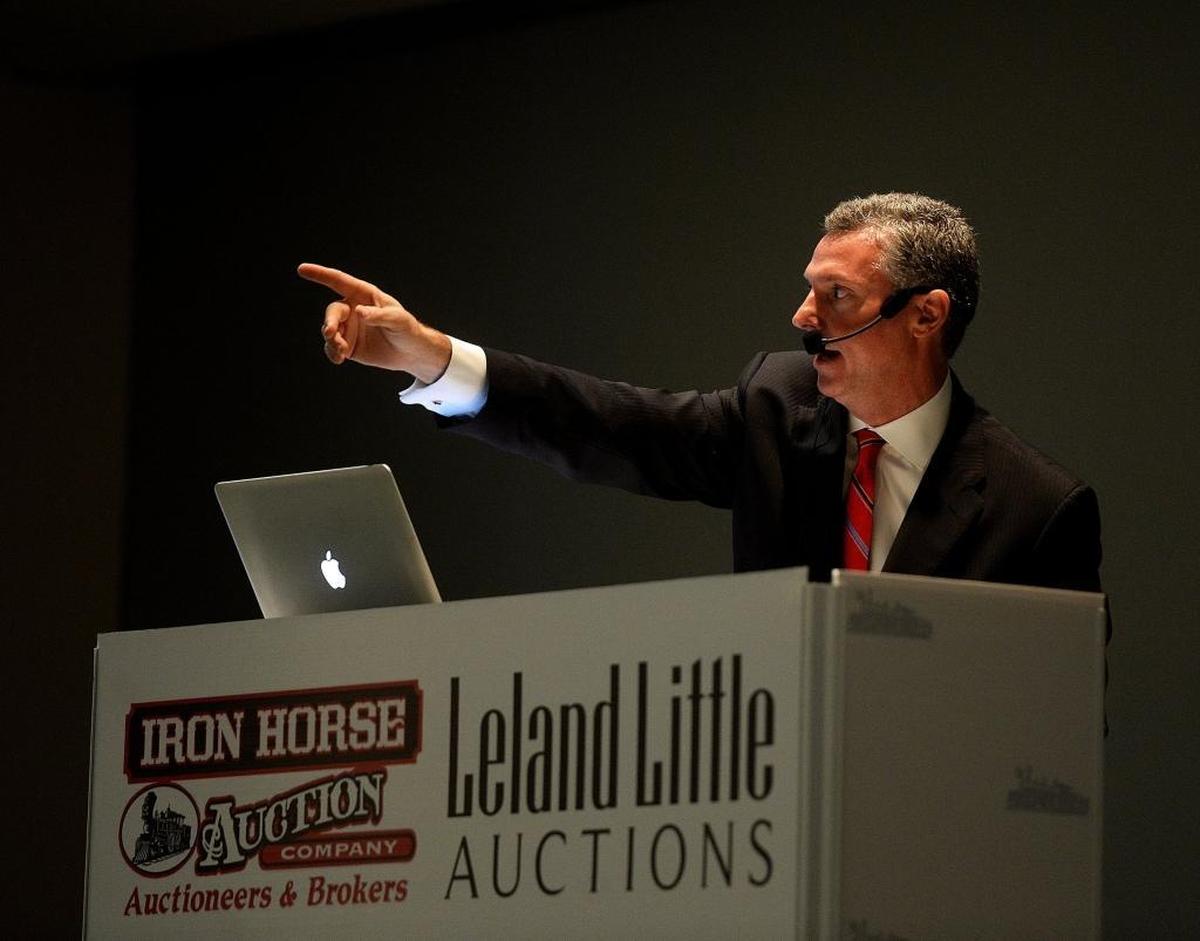 Leland Little of Leland Little Auctions in action at Thursday’s auction.