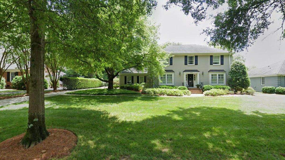 House on 3000 block of Ferncliff Road