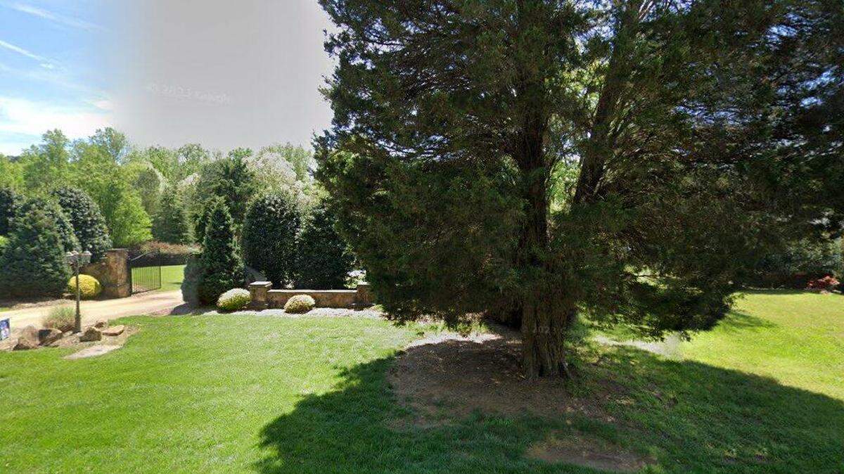 House on 8500 block of McIlwaine Road