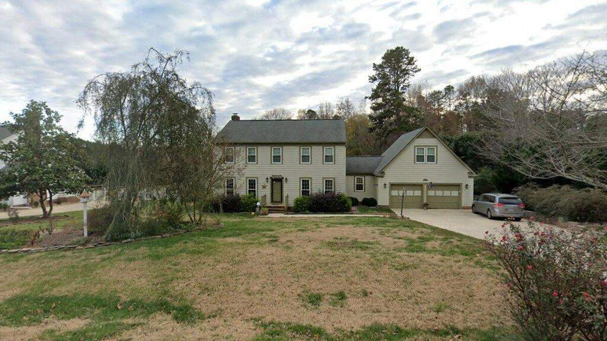 House on 14400 block of Pommel Lane