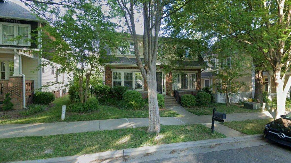 House on 700 block of East Ninth Street