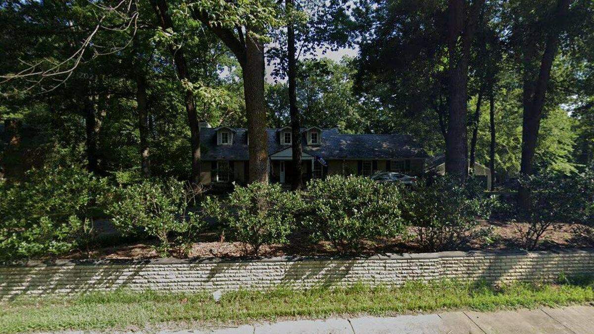 House on 1400 block of Runnymede Lane