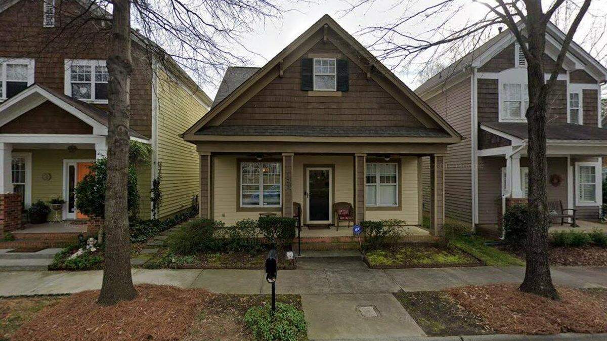 House on 100 block of Lake Davidson park.