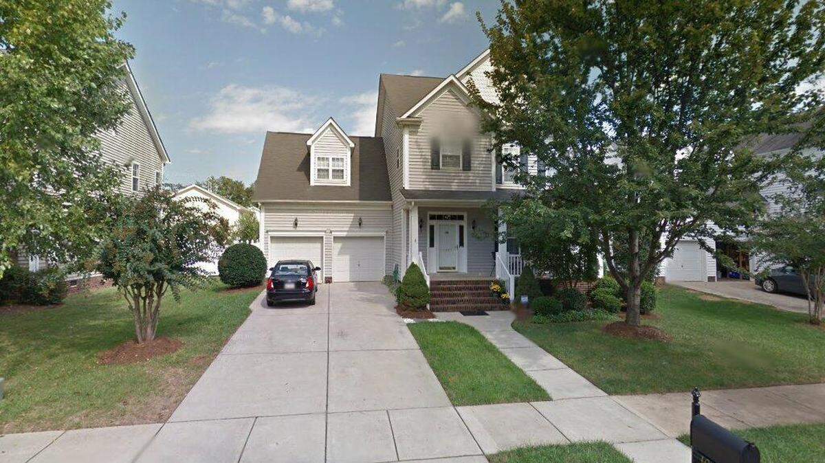House on 10000 block of Willow Leaf Lane