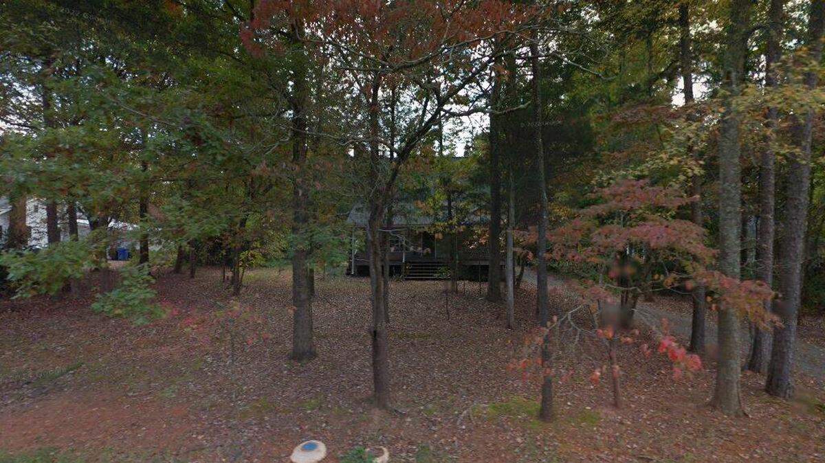 House on 6700 block of Oak Hill Road