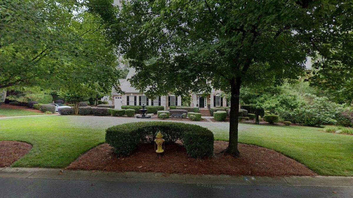 House on 200 block of Kimberly Road