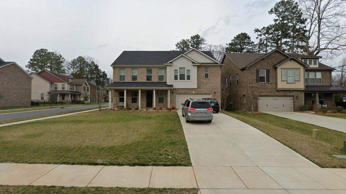 House on 100 block of Smithfield Drive