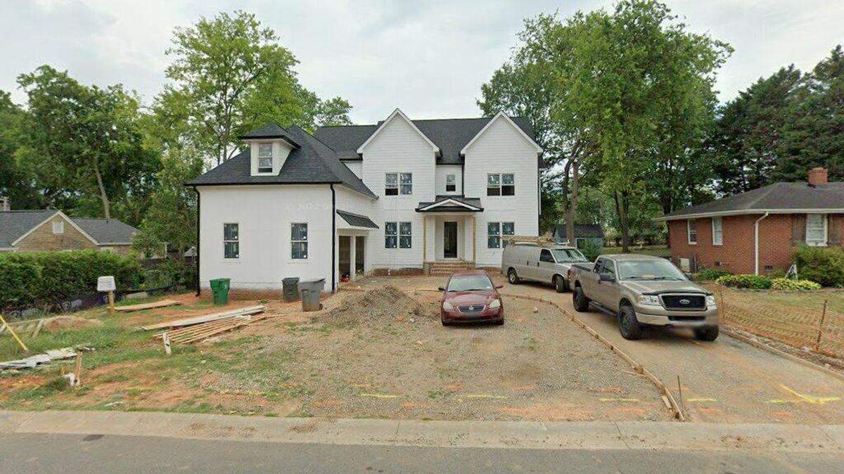 House on 200 block of Hartford Avenue