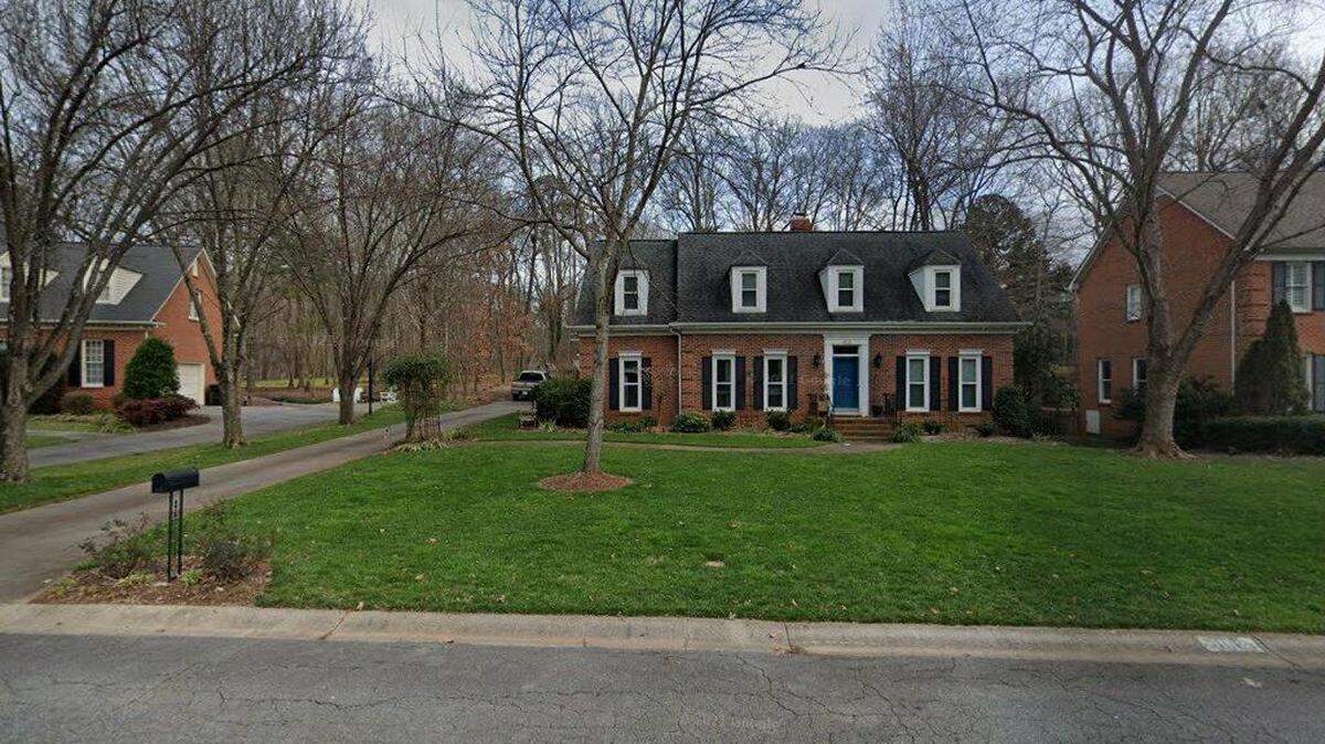 House on 400 block of Bradwyck Court