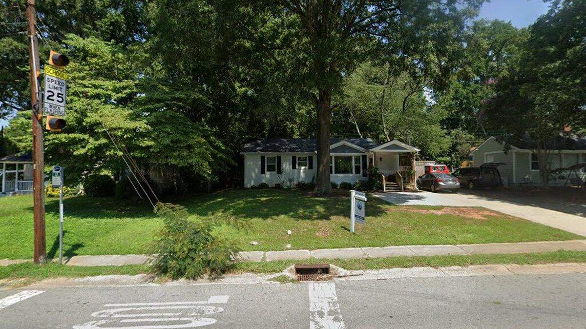 House on 2200 block of Shamrock Drive