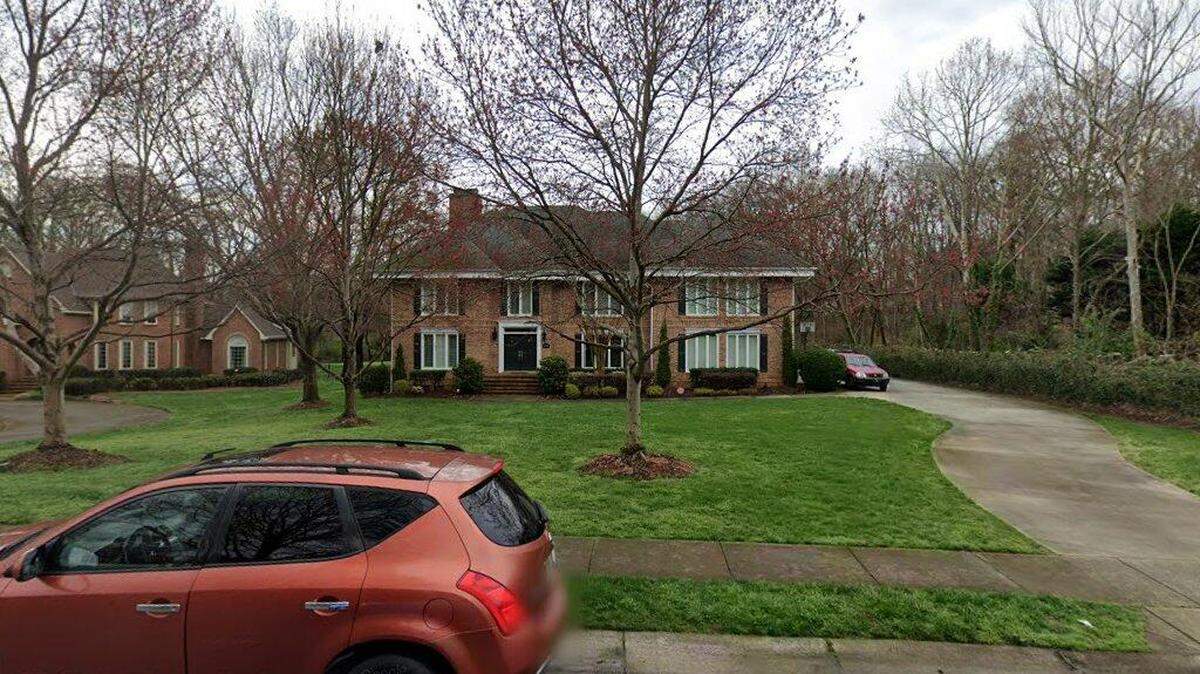 House on 3900 block of Moorland Drive