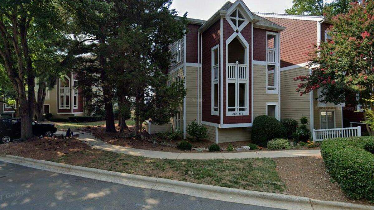 Apartment building on 800 block of Southwest Drive