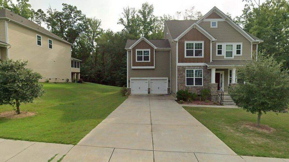 House on 17100 block of Alydar Commons Lane