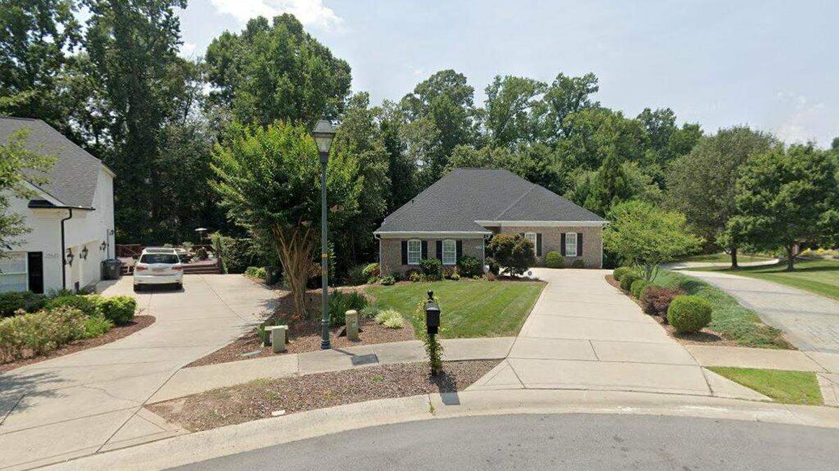 House on 10600 block of Devonshire Drive
