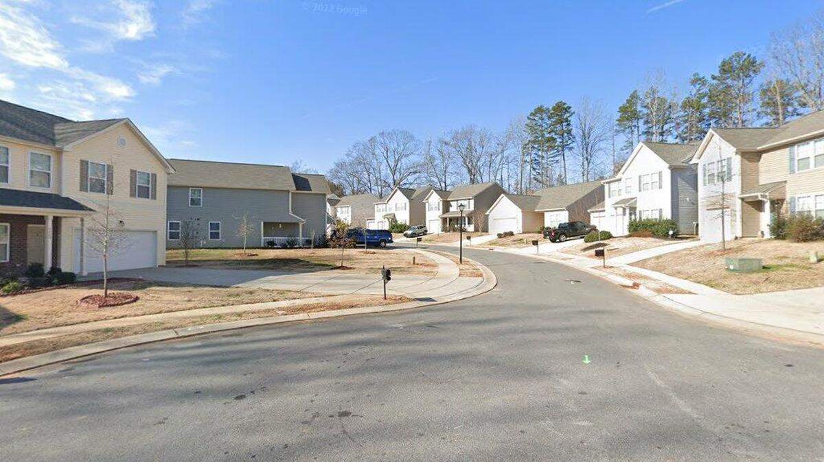 House on 6600 block of Covington Commons Drive