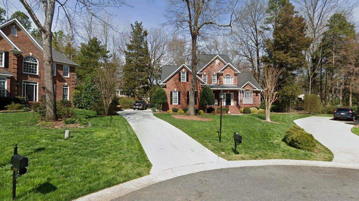 House on 5200 block of Cadbury Court