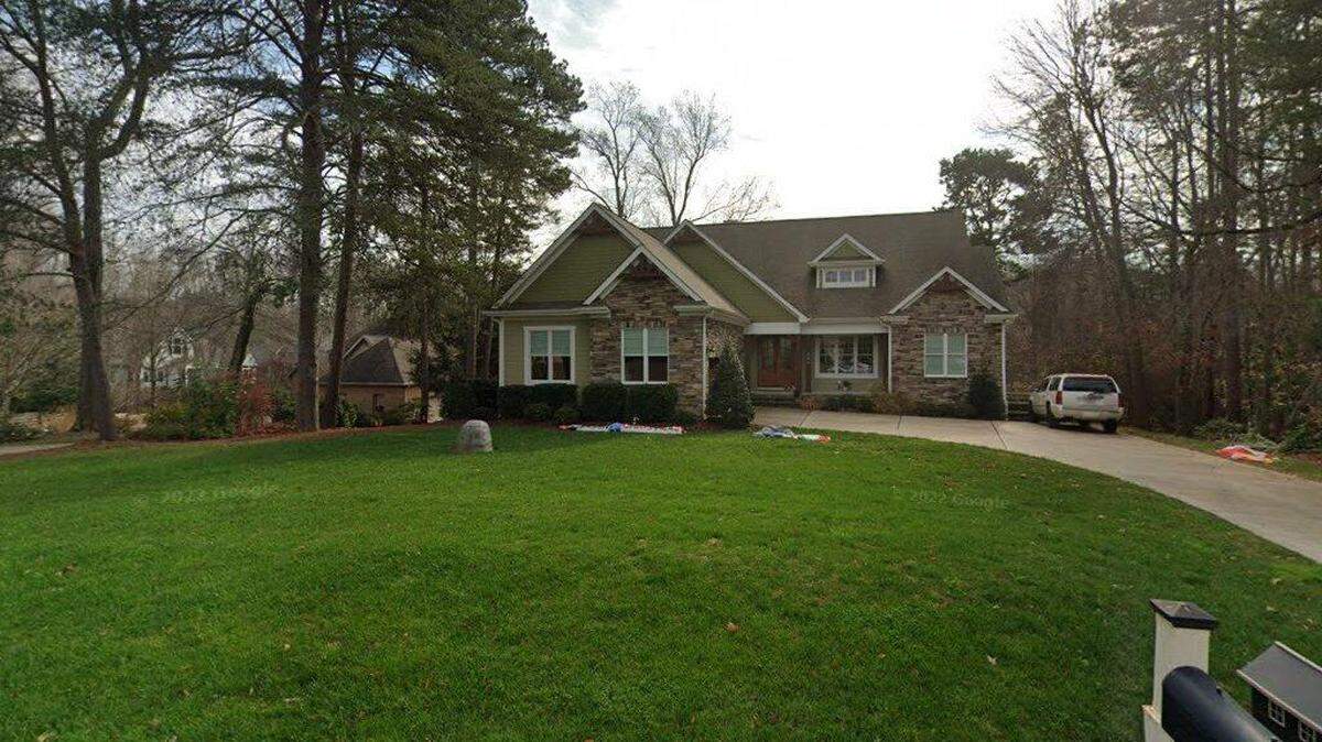House on 300 block of Ponderosa Circle
