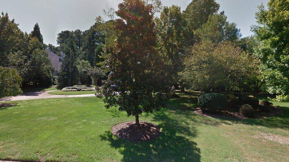 House on 18900 block of Peninsula Point Drive