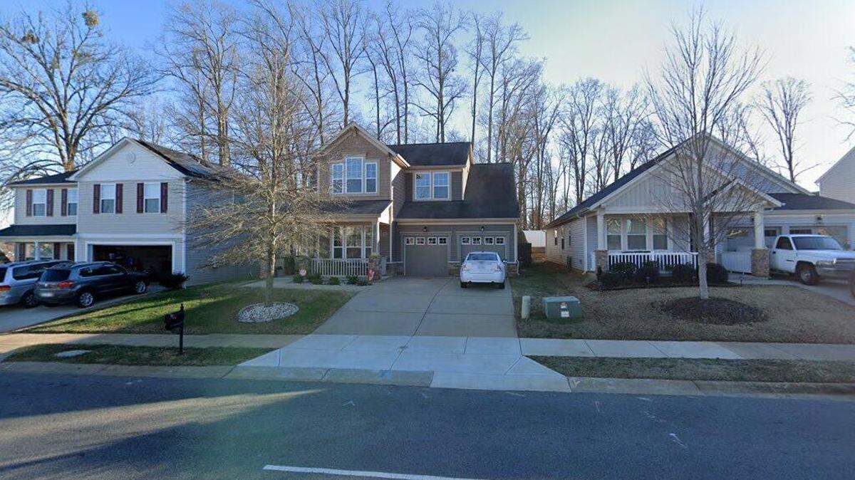 House on 4300 block of Hubbard Road