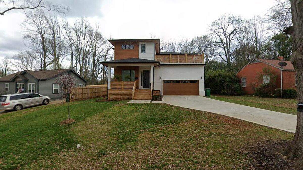 House on 2200 block of Parson Street